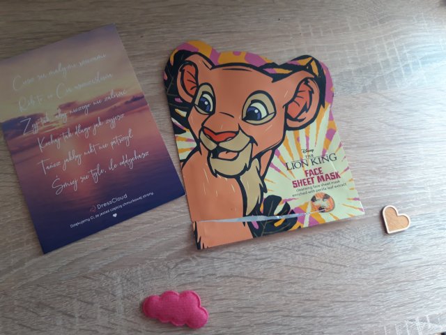 Topbrands Europe B.V. Disney, The Lion King, Maseczka do twarzy w płachcie, Nala, Oczyszczająca z ekstraktem z liści pachnotki