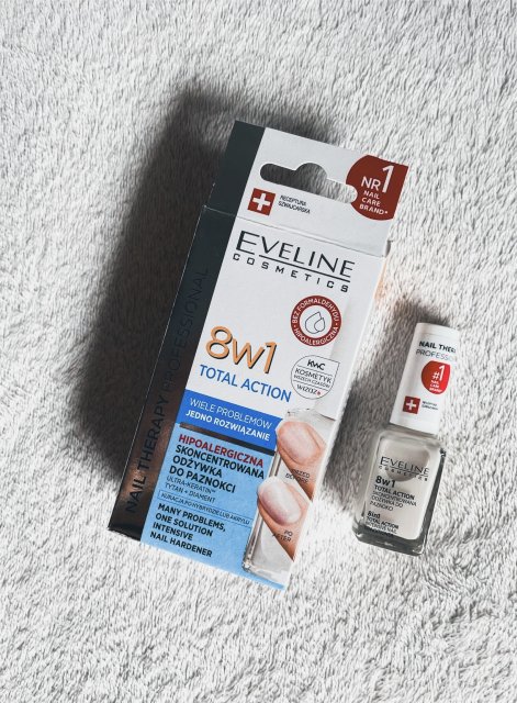 Eveline Nail Therapy Professional, Odżywka do paznokci, 8w1, Total action