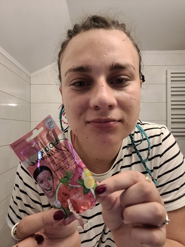 Eveline Look Delicious, Maseczka do twarzy, Oczyszczająca, Bio, Z naturalnym peelingiem, Arbuz i cytryna 