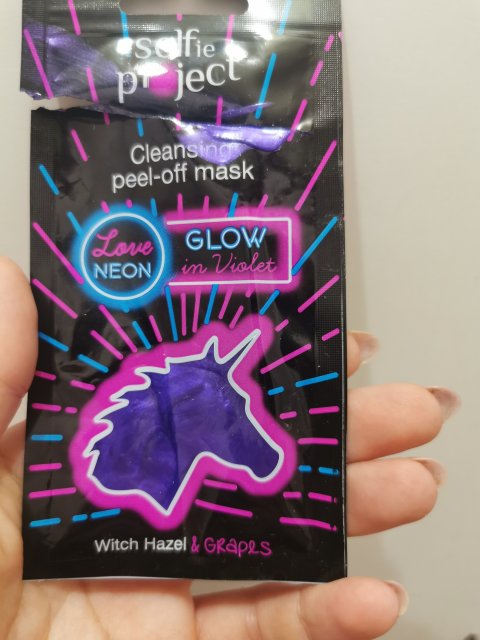 Selfie Project Love Neon, Maseczka do twarzy, Oczyszczająca, Peel-off, Glow in Violet, Witch Hazel & Grapes