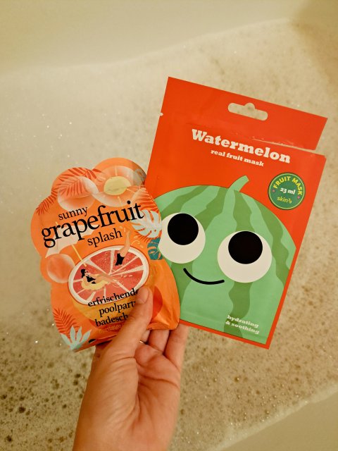 akcja denkowanie! grudzień - kosmetyki w świątecznych opakowaniach i świątecznych kolorach 🎄❄️⛄🎀🎁🎅