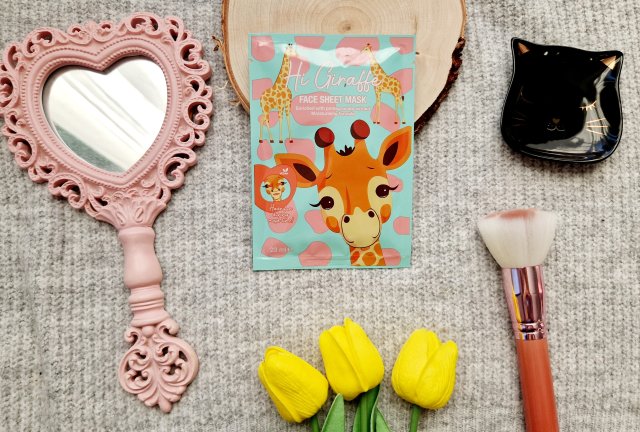 Maxbrands Marketing B.V. Face Sheet Mask, Maseczka do twarzy w płacie, Hi Giraffe, Nawilżająca, Z ekstraktem z granatu