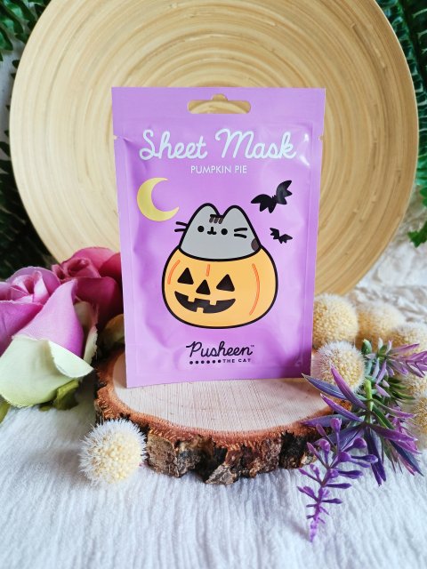 Maseczka z pusheenem