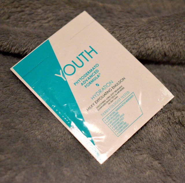 Youth S.A. Emulsja peelingująca do twarzy, Hydration, Milky Exfoliating Emulsion