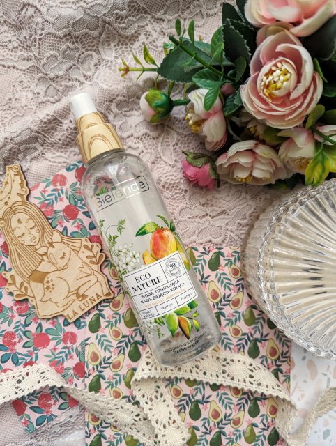 Bielenda Eco nature, Woda tonizująca, Nawilżająco-kojąca, Śliwka kakadu + Jaśmin + Mango, Cera sucha i odwodniona