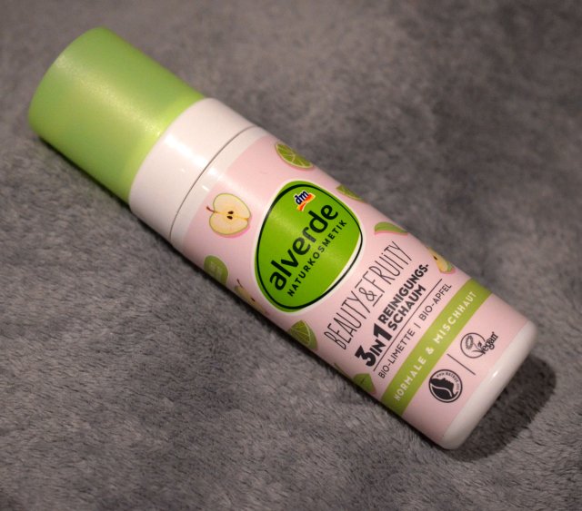 Alverde Beauty & Fruity, Pianka do mycia twarzy, Dla cery normalnej i mieszanej, Bio Limonka & Bio Jabłko