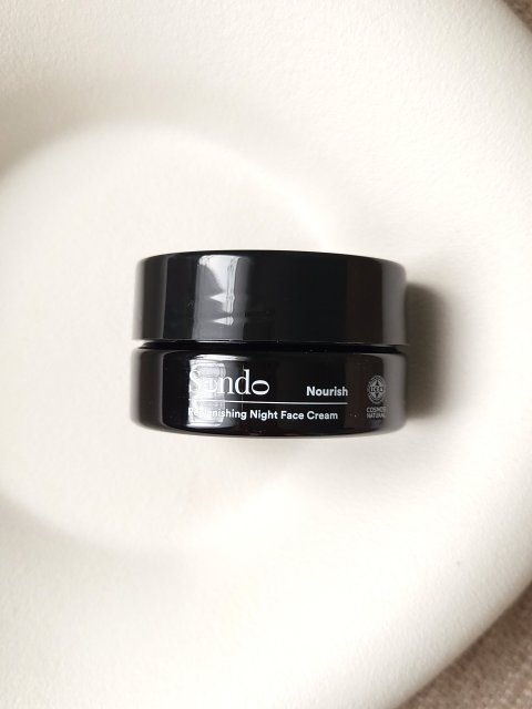 Sendo Krem do twarzy, Nourish, Nawadniający, Na noc, O intensywnym działaniu nawilżającym i regenerującym