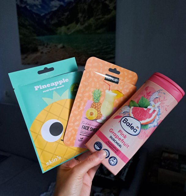 akcja denkowanie! grudzień - kosmetyki w świątecznych opakowaniach i świątecznych kolorach 🎄❄️⛄🎀🎁🎅