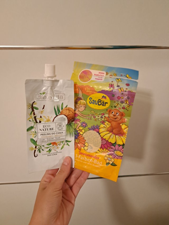 akcja denkowanie! grudzień - kosmetyki w świątecznych opakowaniach i świątecznych kolorach 🎄❄️⛄🎀🎁🎅