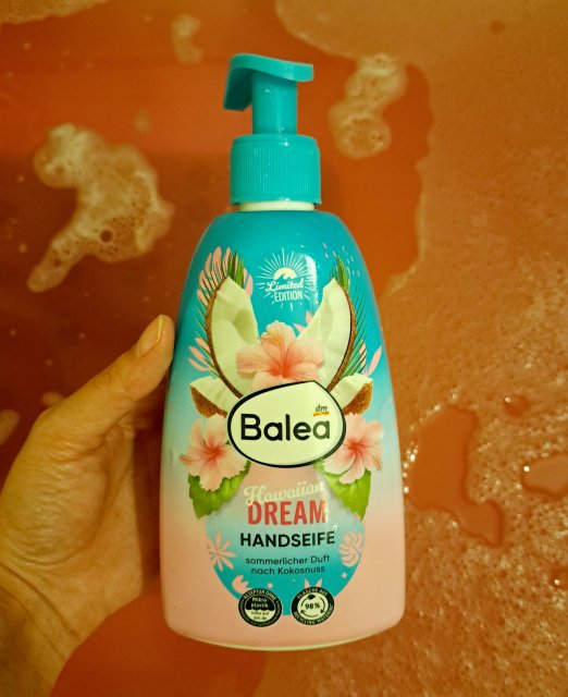 akcja denkowanie! grudzień - kosmetyki w świątecznych opakowaniach i świątecznych kolorach 🎄❄️⛄🎀🎁🎅