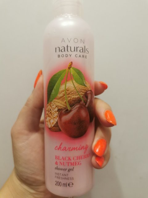 Avon Naturals, Żel pod prysznic, Czarna wiśnia i gałka muszkatołowa