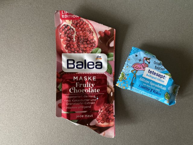 akcja denkowanie! grudzień - kosmetyki w świątecznych opakowaniach i świątecznych kolorach 🎄❄️⛄🎀🎁🎅