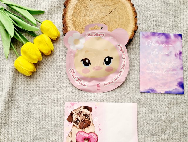 SINSAY Maseczka do twarzy w płacie, Strawberry, Kojąca, Betaina i D- Pantenol