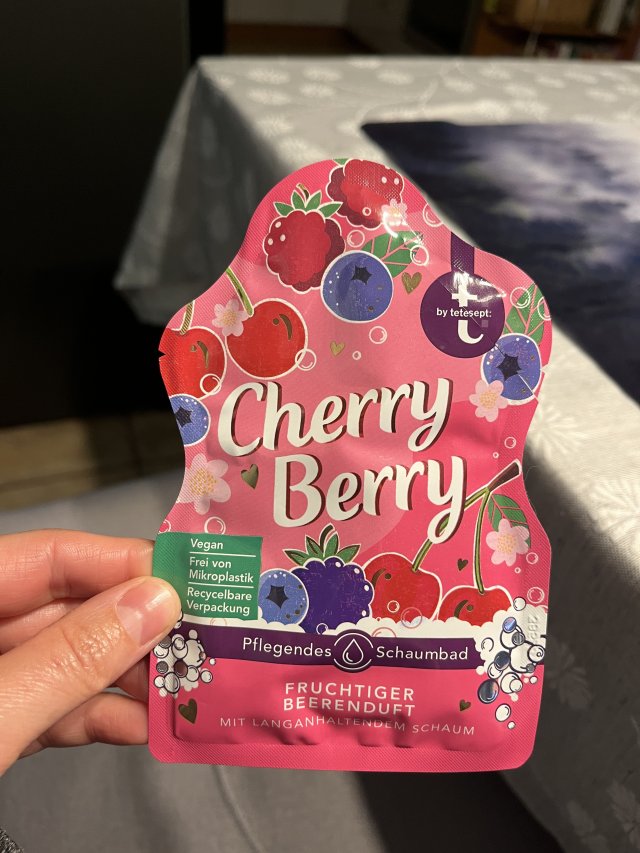 akcja denkowanie! grudzień - kosmetyki w świątecznych opakowaniach i świątecznych kolorach 🎄❄️⛄🎀🎁🎅