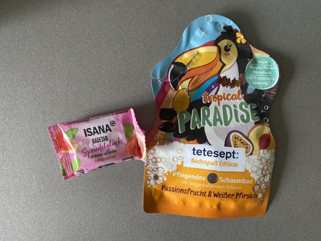 akcja denkowanie! grudzień - kosmetyki w świątecznych opakowaniach i świątecznych kolorach 🎄❄️⛄🎀🎁🎅