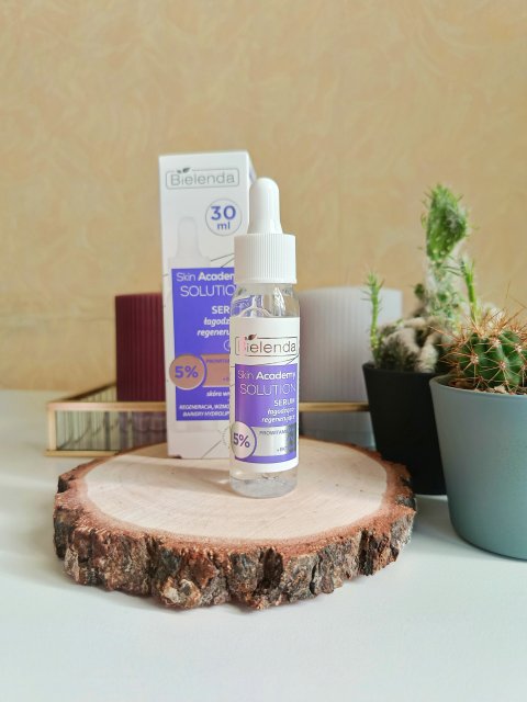Bielenda Skin Academy Solution, Serum do twarzy, Łagodząco-regenerujące, Na dzień i na noc, Skóra wrażliwa