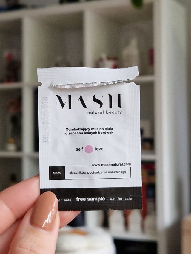 akcja denkowanie! grudzień - kosmetyki w świątecznych opakowaniach i świątecznych kolorach 🎄❄️⛄🎀🎁🎅