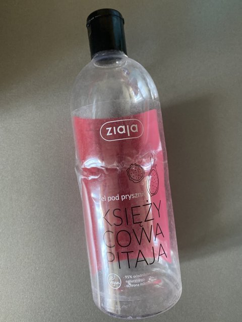 akcja denkowanie! grudzień - kosmetyki w świątecznych opakowaniach i świątecznych kolorach 🎄❄️⛄🎀🎁🎅