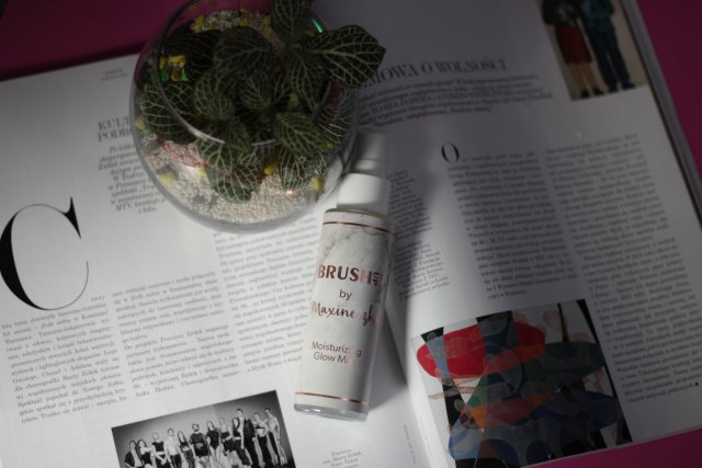 Brush Up! By Maxineczka, Mgiełka do twarzy, Nawilżająca, Z efektem glow