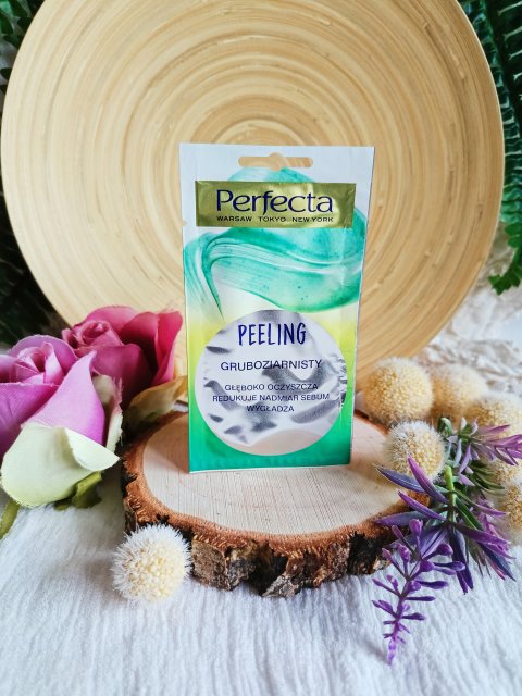 Perfecta Peeling do twarzy, Gruboziarnisty, Głęboko oczyszcza, Redukuje nadmiar sebum i wygładza