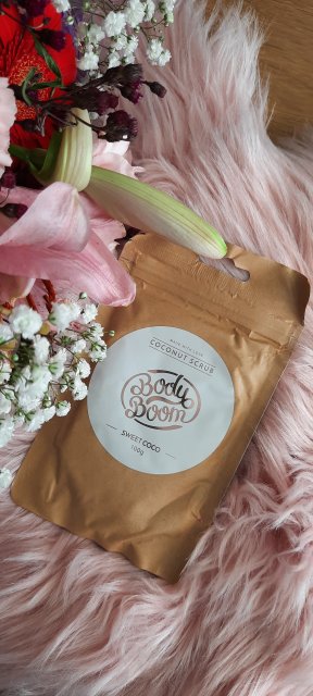 BodyBoom Peeling do ciała kawowy, Kokos