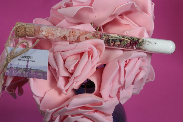 WhiteTree Natural Cosmetics Shot kąpielowy do stóp, Ukojenie, Nuta zapachowa: lawenda, trawa cytrynowa & róża 