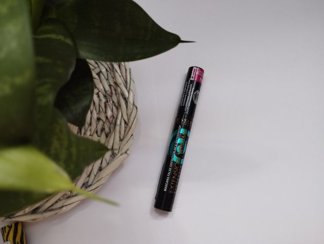 Eveline Extension Volume 4D False Definition Waterproof Mascara, Tusz do rzęs