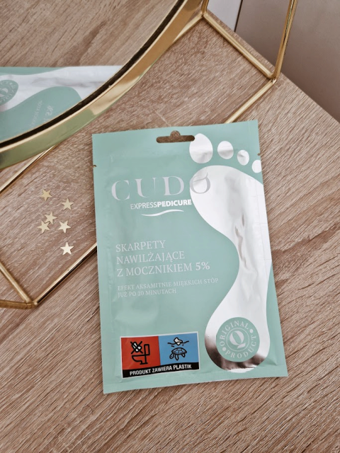 Cudo, skarpety nawilżające do stóp z mocznikiem 5%, express pedicure