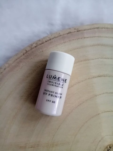Lumene Invisible Illumination, Instant Glow UV Primer, Baza pod makijaż, SPF 30, Błyszcząca