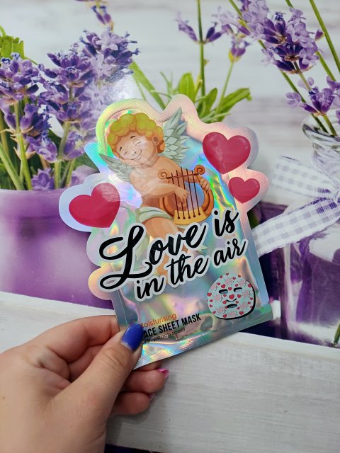 Maxbrands Marketing B.V. Face Sheet Mask, Maseczka do twarzy w płacie, Love is in the Air