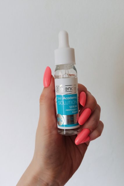 Bielenda Skin Academy Solution, Serum do twarzy, Nawilżająco-kojące, Na dzień i na noc, Skóra sucha i odwodniona