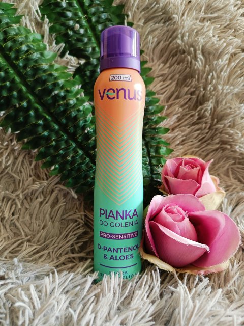 Venus Pianka do golenia, Pro-Sensitive, D-pantenol i aloes, Skóra nadwrażliwa