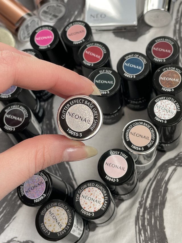 Neonail Lakier hybrydowy, 10055-3 Glitter Effect Base Grey Shine