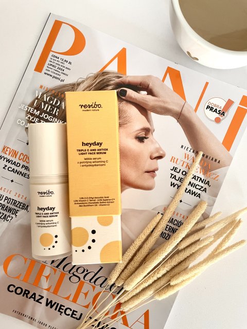 Lekkie serum do twarzy z potrójną witaminą C i antyoksydantami Resibo 