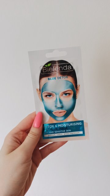 Bielenda Blue Detox, Detox & Nawilżenie, Detoksykująca maska metaliczna do cery suchej i wrażliwej