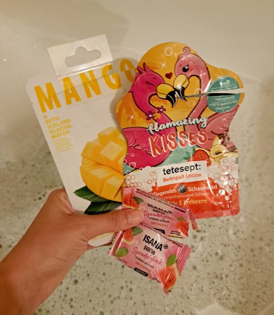 akcja denkowanie! grudzień - kosmetyki w świątecznych opakowaniach i świątecznych kolorach 🎄❄️⛄🎀🎁🎅