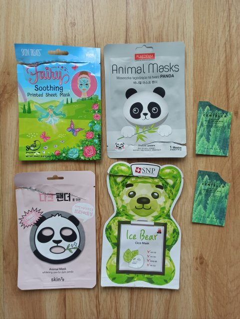 Denkowanie część druga :) Grudzień, kosmetyki w świątecznych opakowaniach lub w świątecznych kolorach: czerwonym, zielonym i złotym 