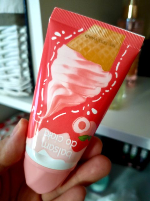 Denkowanie część druga :) Grudzień, kosmetyki w świątecznych opakowaniach lub w świątecznych kolorach: czerwonym, zielonym i złotym 