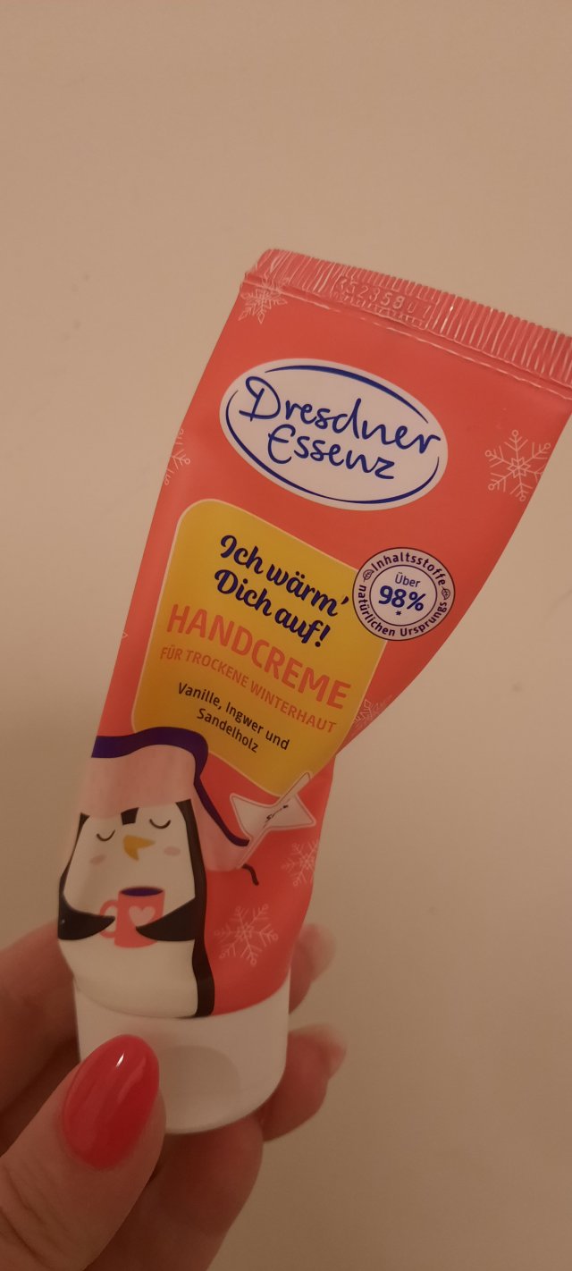 Denkowanie część druga :) Grudzień, kosmetyki w świątecznych opakowaniach lub w świątecznych kolorach: czerwonym, zielonym i złotym 