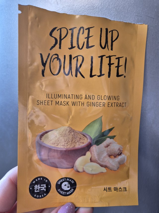 Denkowanie część druga :) Grudzień, kosmetyki w świątecznych opakowaniach lub w świątecznych kolorach: czerwonym, zielonym i złotym 