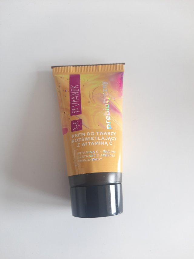 Denkowanie część druga :) Grudzień, kosmetyki w świątecznych opakowaniach lub w świątecznych kolorach: czerwonym, zielonym i złotym 