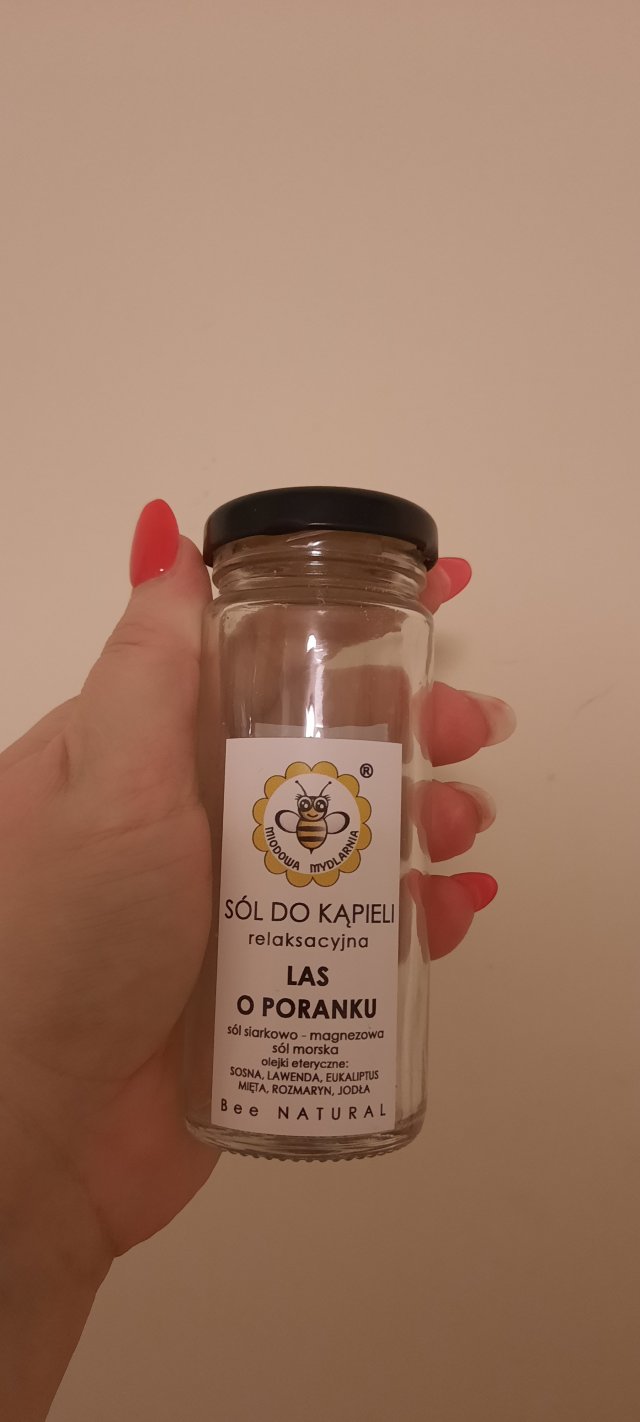 Denkowanie część druga :) Grudzień, kosmetyki w świątecznych opakowaniach lub w świątecznych kolorach: czerwonym, zielonym i złotym 