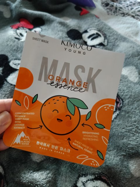 Denkowanie część druga :) Grudzień, kosmetyki w świątecznych opakowaniach lub w świątecznych kolorach: czerwonym, zielonym i złotym 