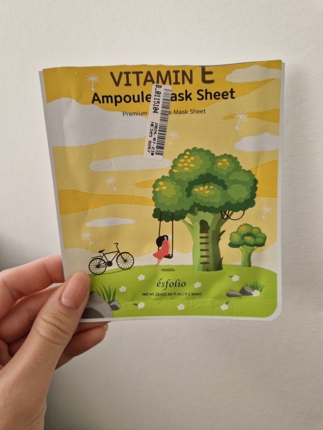 Denkowanie część druga :) Grudzień, kosmetyki w świątecznych opakowaniach lub w świątecznych kolorach: czerwonym, zielonym i złotym 