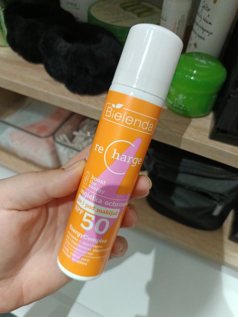 Denkowanie część druga :) Grudzień, kosmetyki w świątecznych opakowaniach lub w świątecznych kolorach: czerwonym, zielonym i złotym 