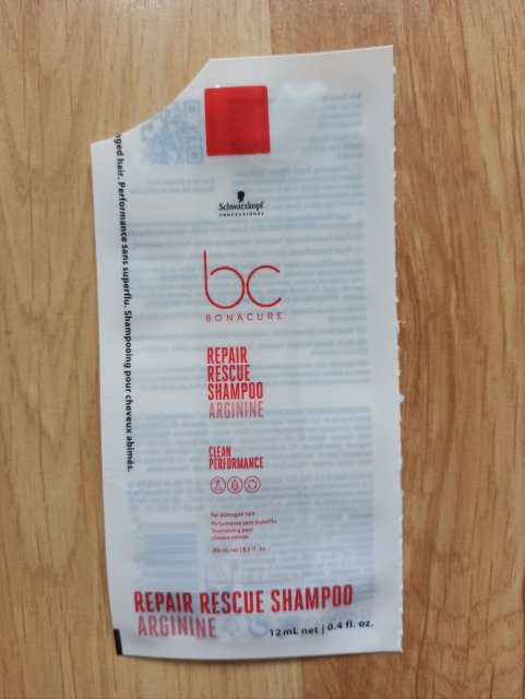 Denkowanie część druga :) Grudzień, kosmetyki w świątecznych opakowaniach lub w świątecznych kolorach: czerwonym, zielonym i złotym 