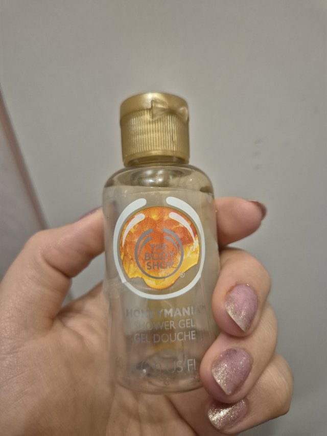 Denkowanie część druga :) Grudzień, kosmetyki w świątecznych opakowaniach lub w świątecznych kolorach: czerwonym, zielonym i złotym 