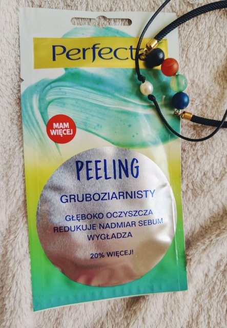 Perfecta Peeling do twarzy, Gruboziarnisty, Głęboko oczyszcza, Redukuje nadmiar sebum i wygładza