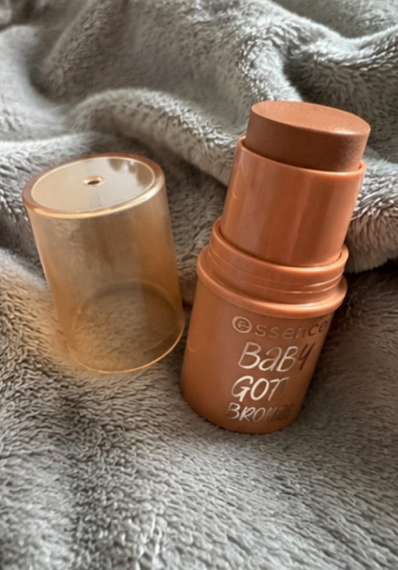 Essence Baby Got Bronze Stick 