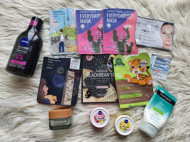 akcja denkowanie! grudzień - kosmetyki w świątecznych opakowaniach i świątecznych kolorach 🎄❄️⛄🎀🎁🎅